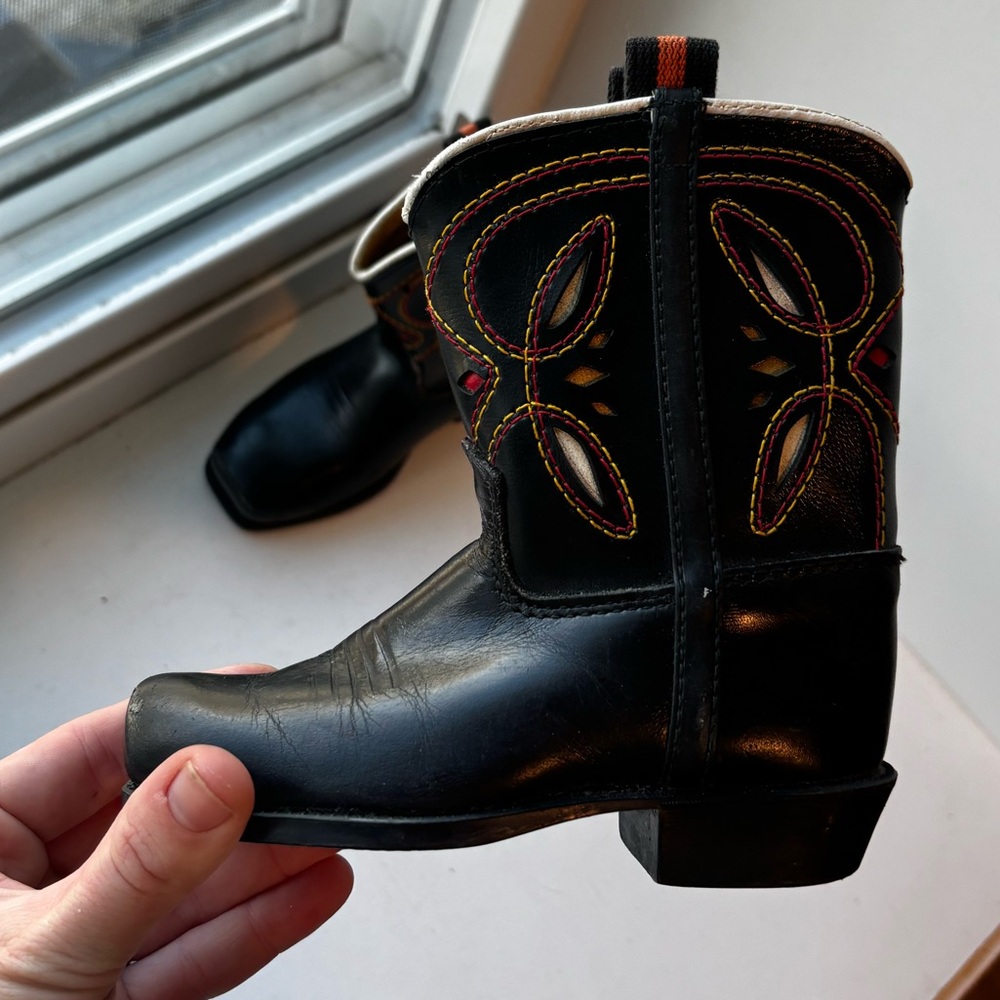 Baby Vintage cowboy boots size 6.5